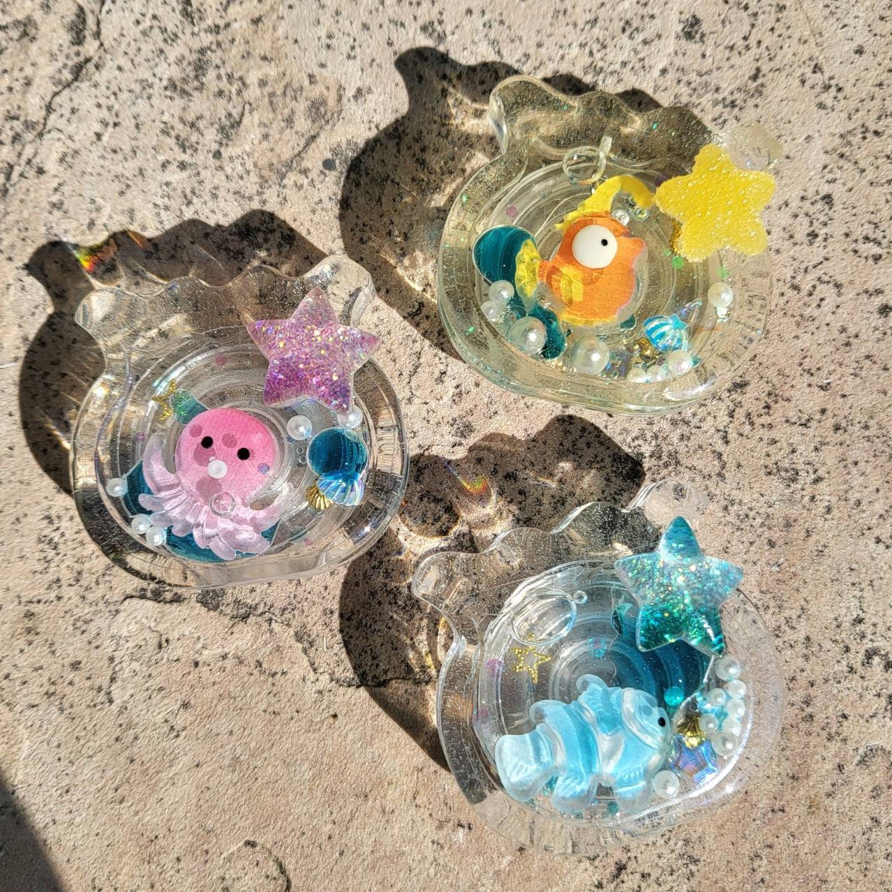 MS Customizable Fish Tank Keychain Phone Grip