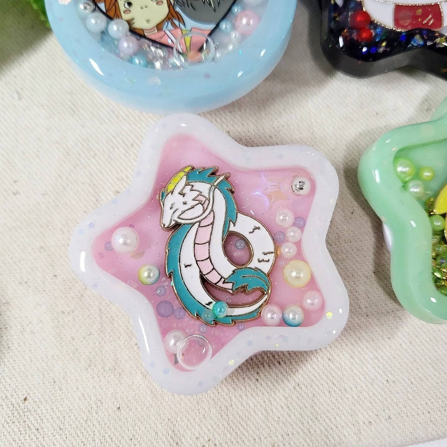 SG Kawaii Resin Shaker Charm Phone Grip Keychain Badge Reel