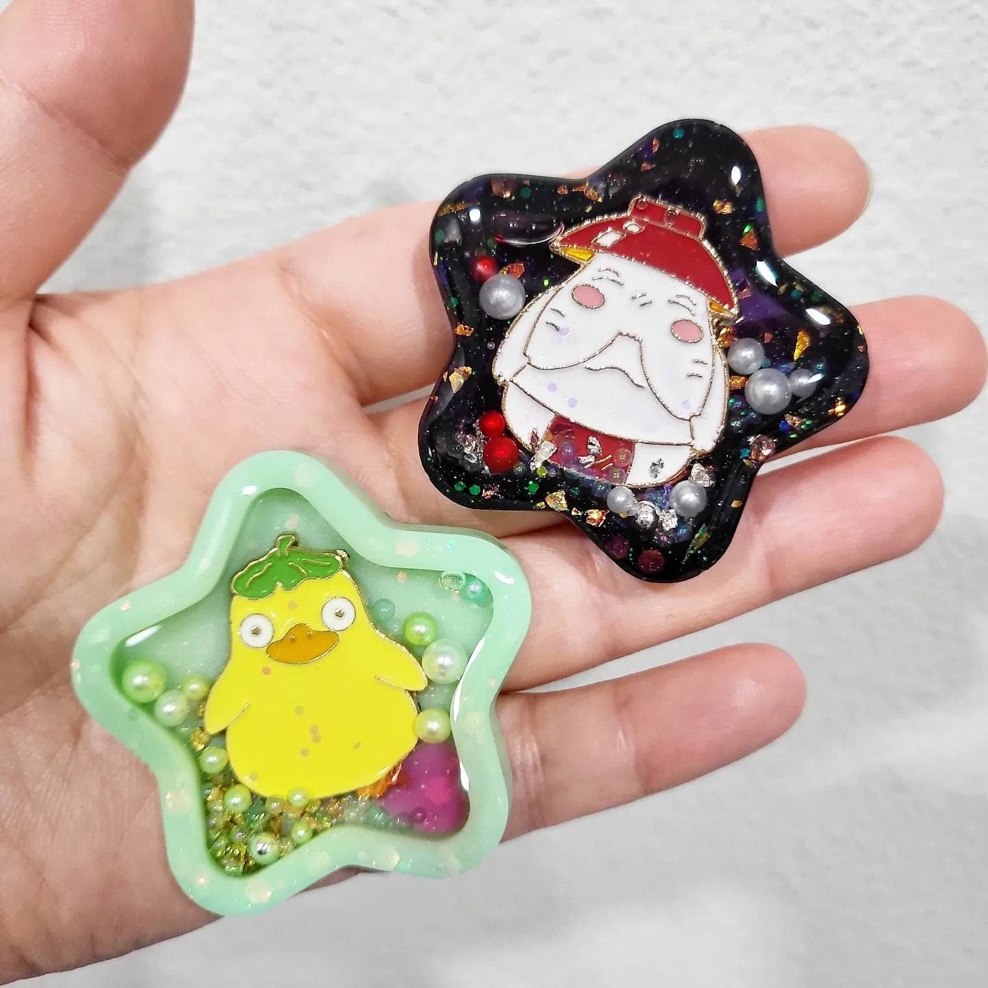 SG Kawaii Resin Shaker Charm Phone Grip Keychain Badge Reel